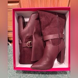 Shoe Dazzle Maroon Heeled Boots